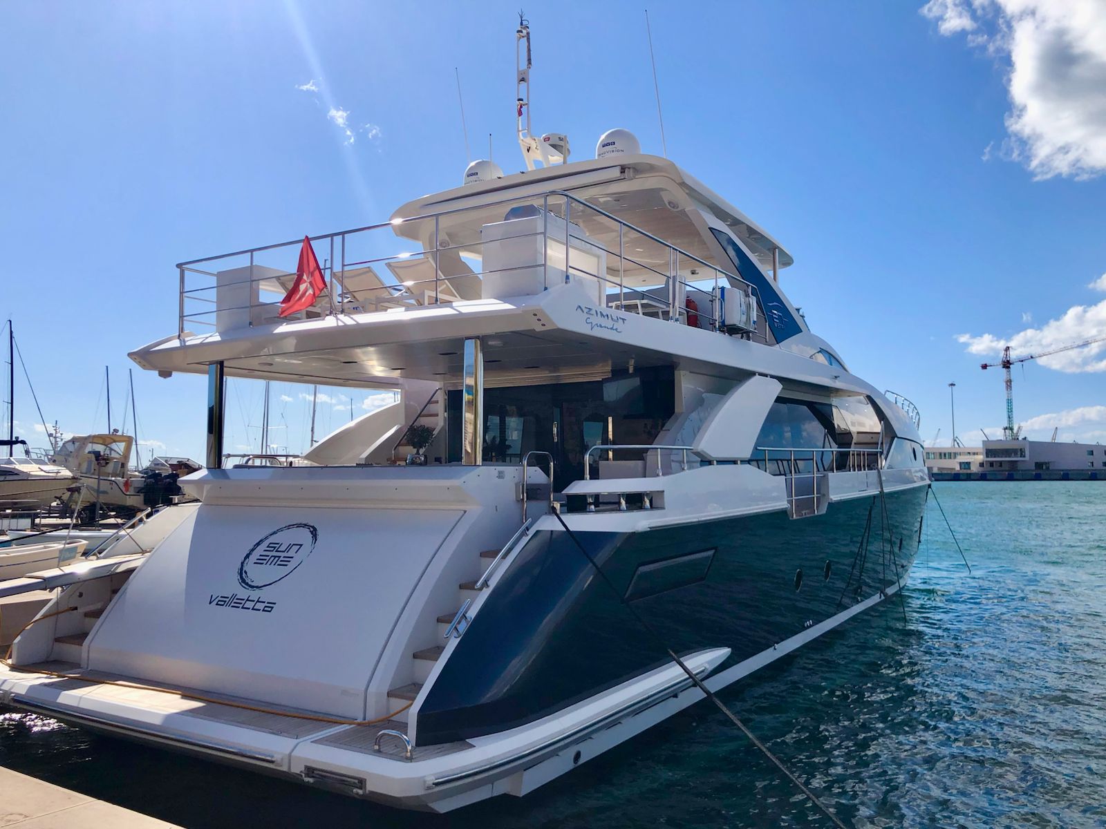Azimut Grande 27